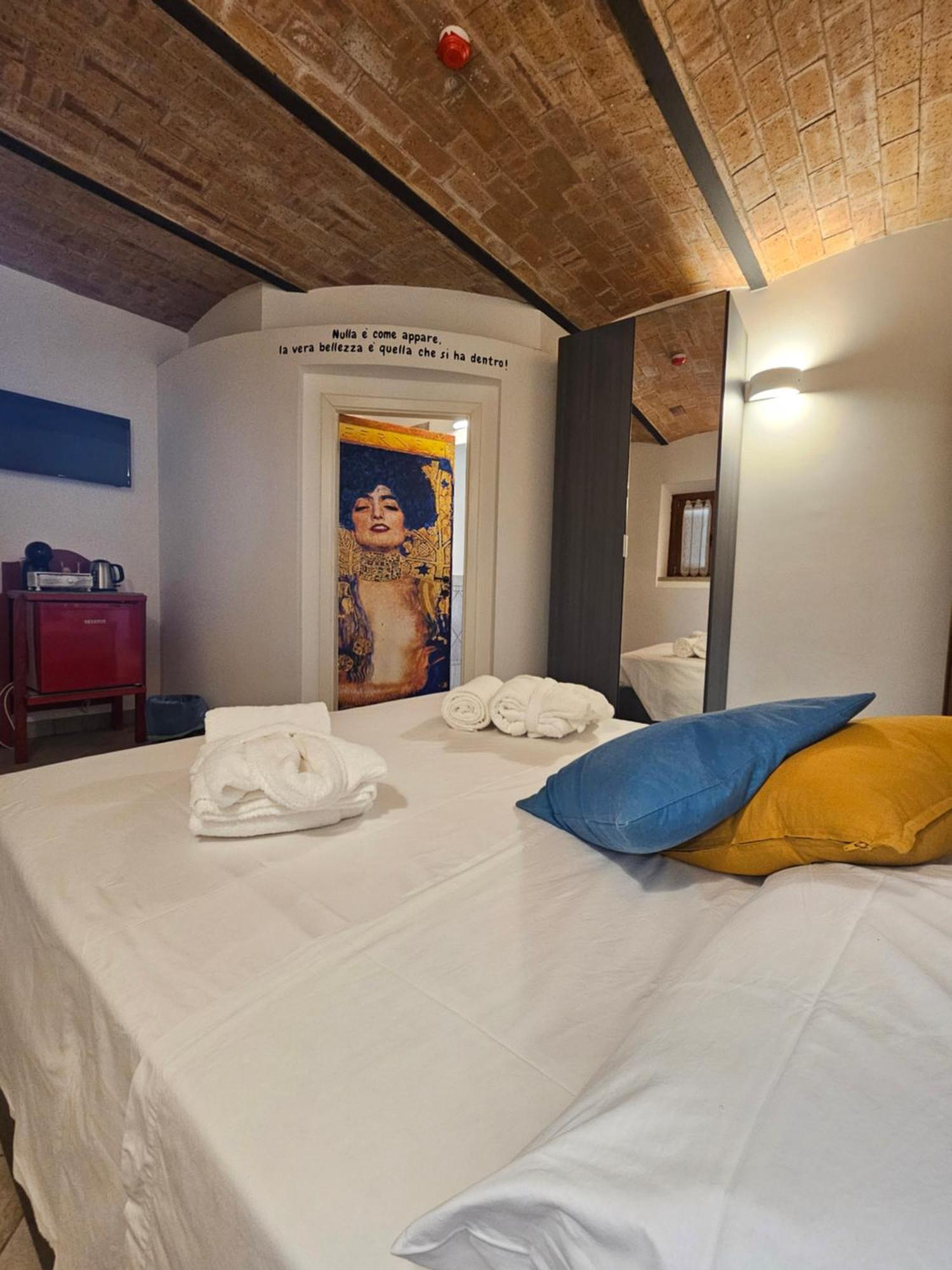Casale Dei Priori Bed and Breakfast Rocca Massima Buitenkant foto